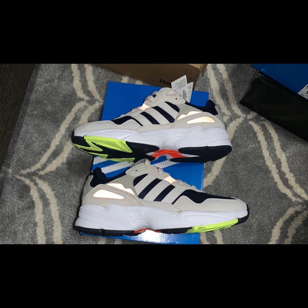 Adidas Yung-96 men size 9 1/2